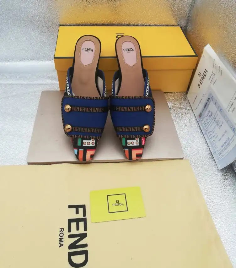 hype Fendi Slippers