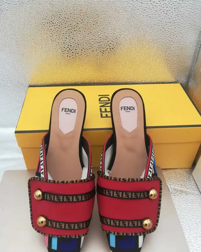 hype Fendi Slippers