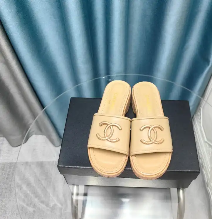 hype Chanel Slippers