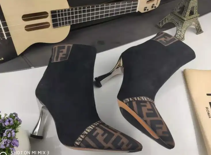 hype Fendi Boots