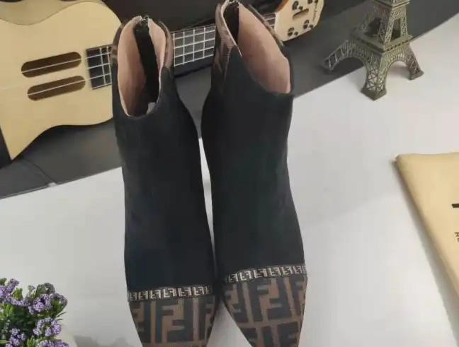 hype Fendi Boots