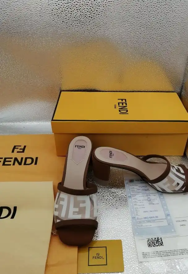 hype Fendi Slippers