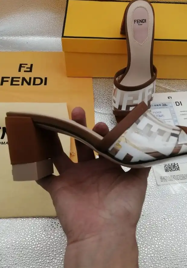 hype Fendi Slippers