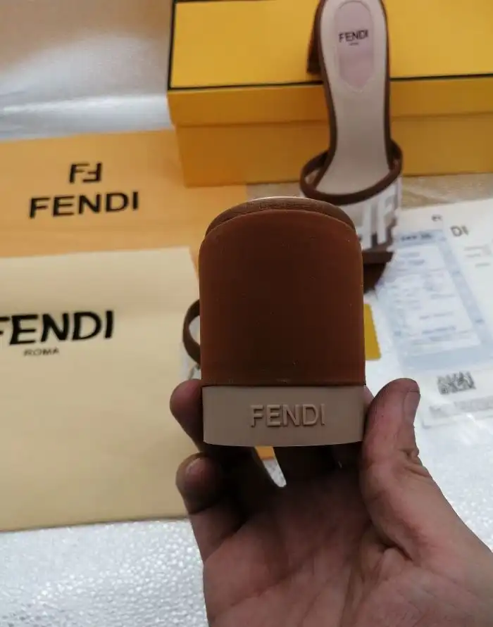 hype Fendi Slippers