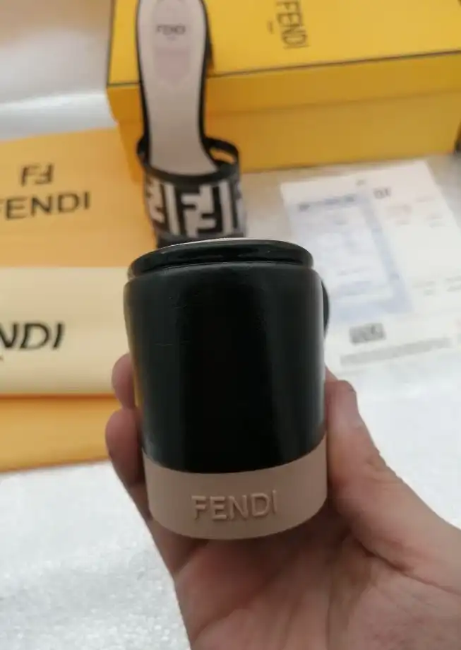 hype Fendi Slippers