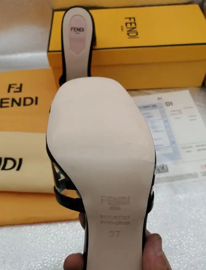 hype Fendi Slippers