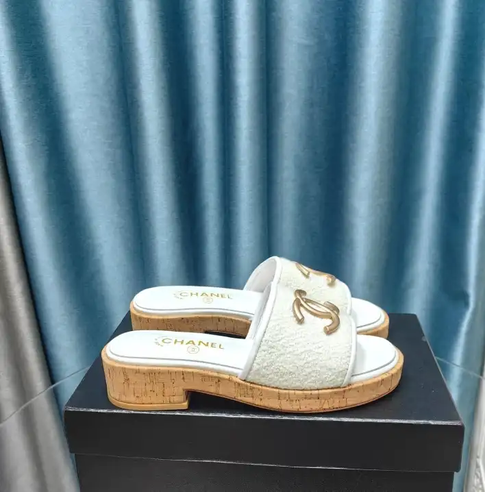 hype Chanel Slippers