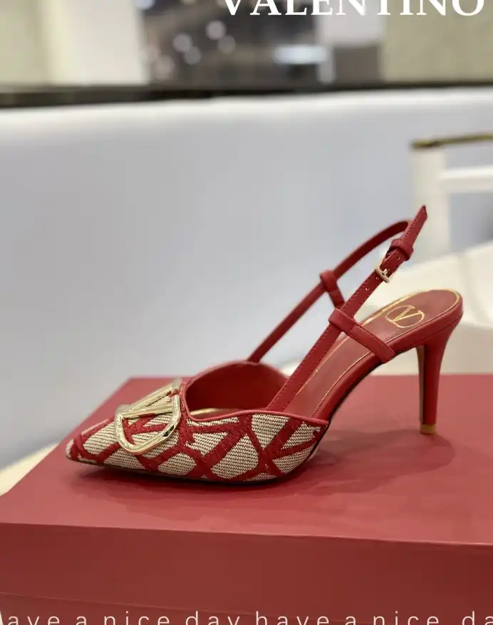 hype Valentino High Heels