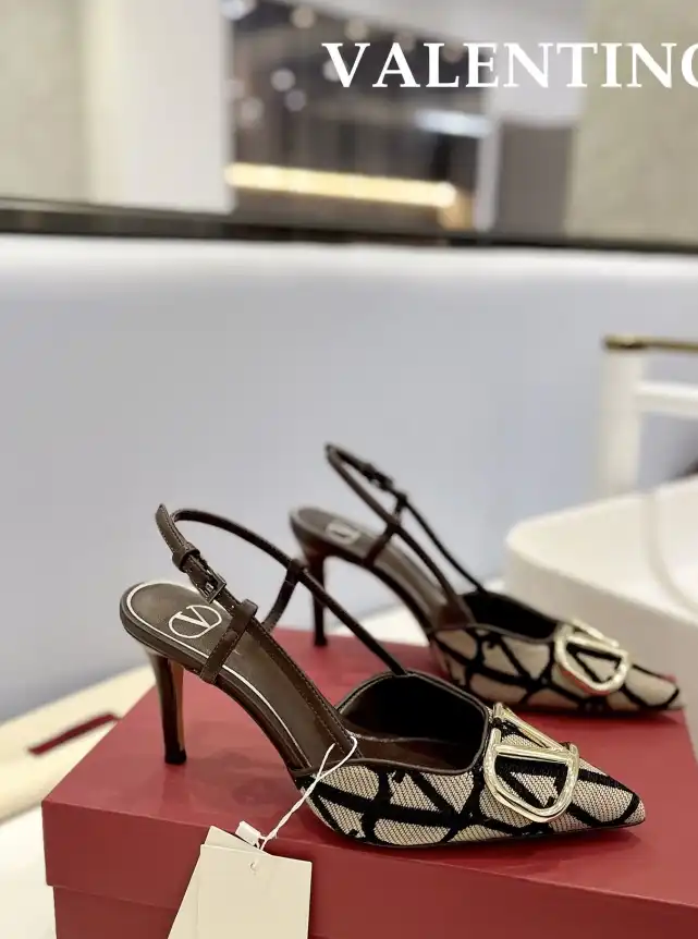 hype Valentino High Heels