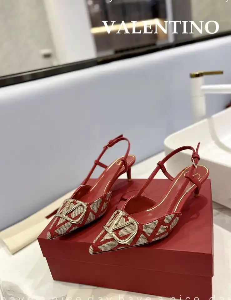 hype Valentino High Heels