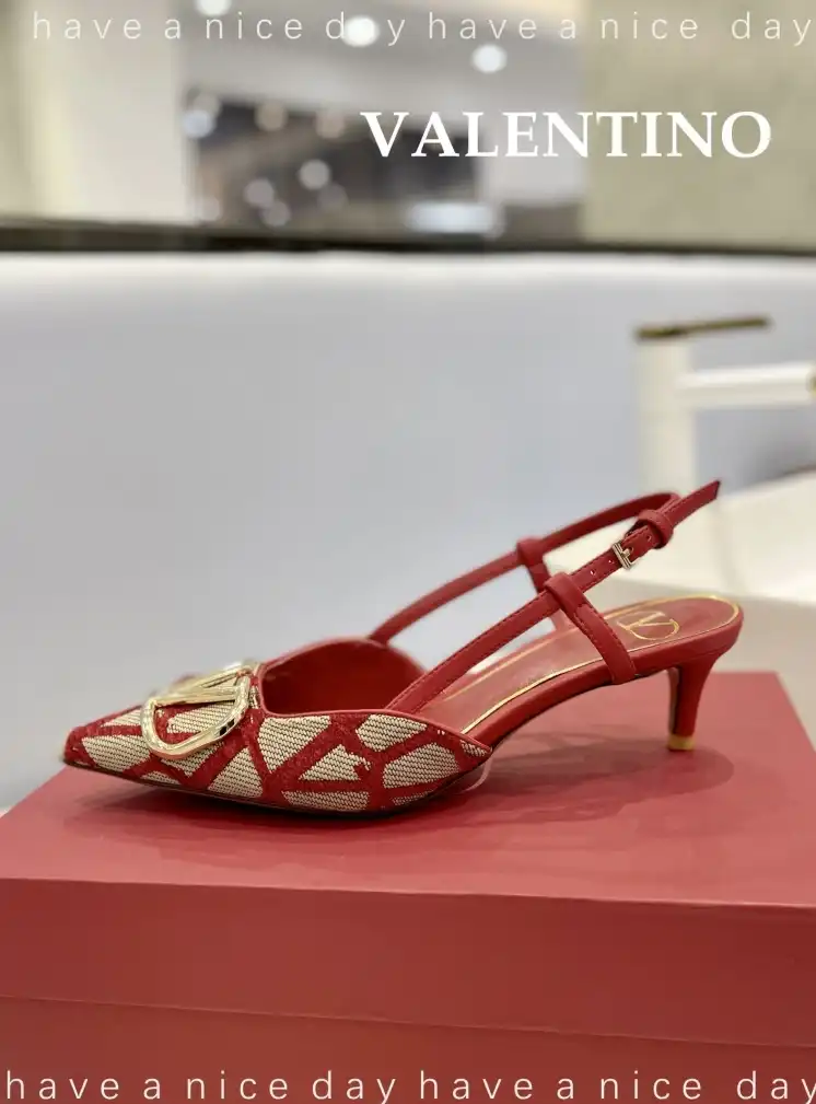 hype Valentino High Heels