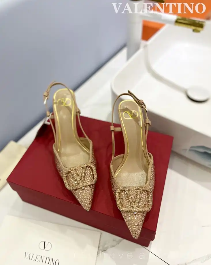 hype Valentino Sandals