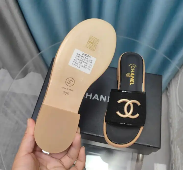 hype Chanel Slippers