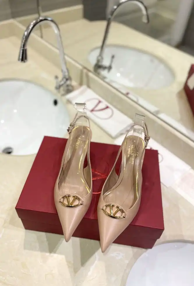 hype Valentino High Heels