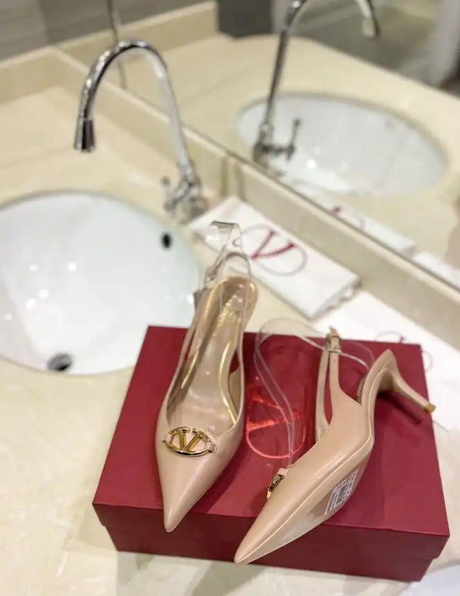 hype Valentino High Heels