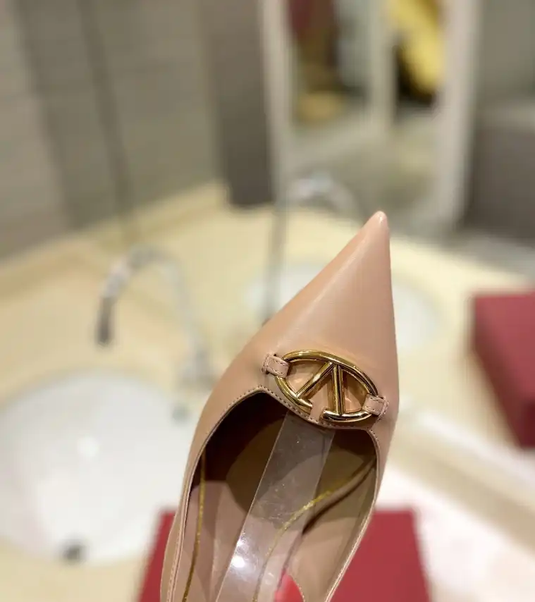 hype Valentino High Heels