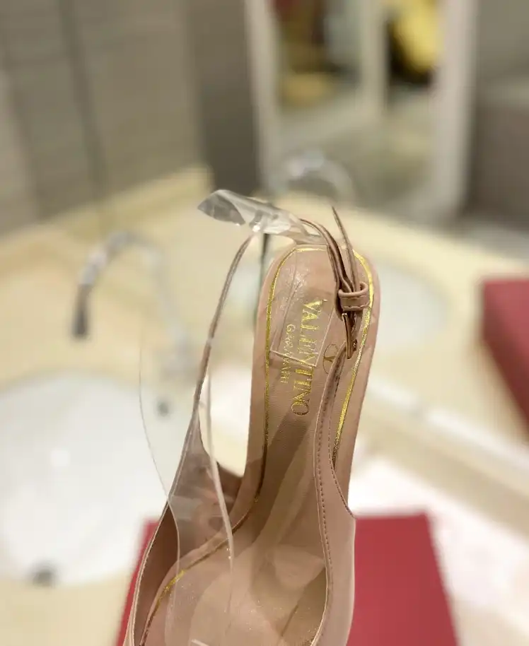 hype Valentino High Heels