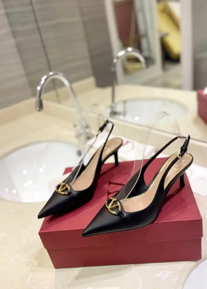 hype Valentino High Heels