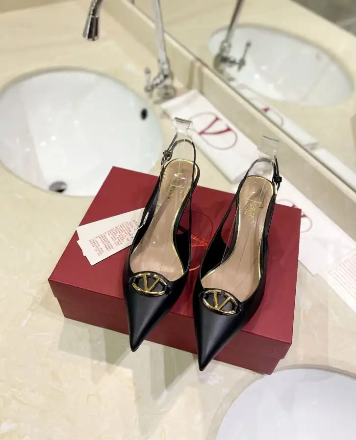 hype Valentino High Heels