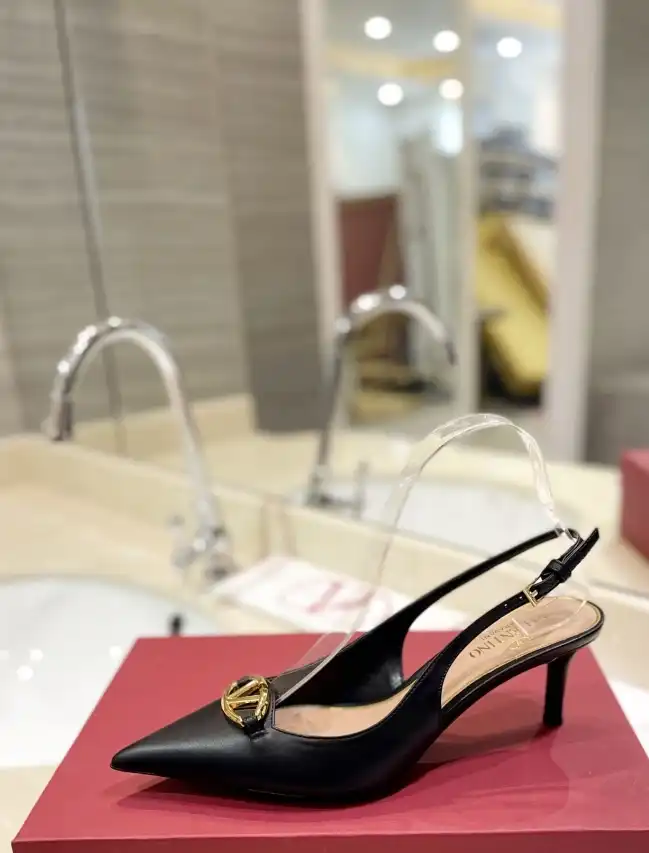 hype Valentino High Heels