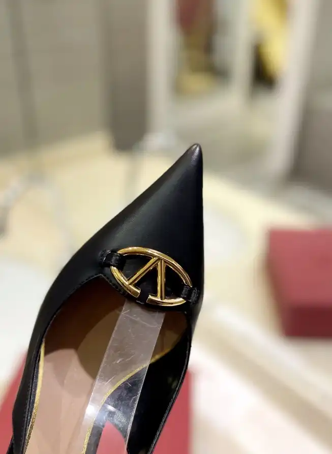 hype Valentino High Heels