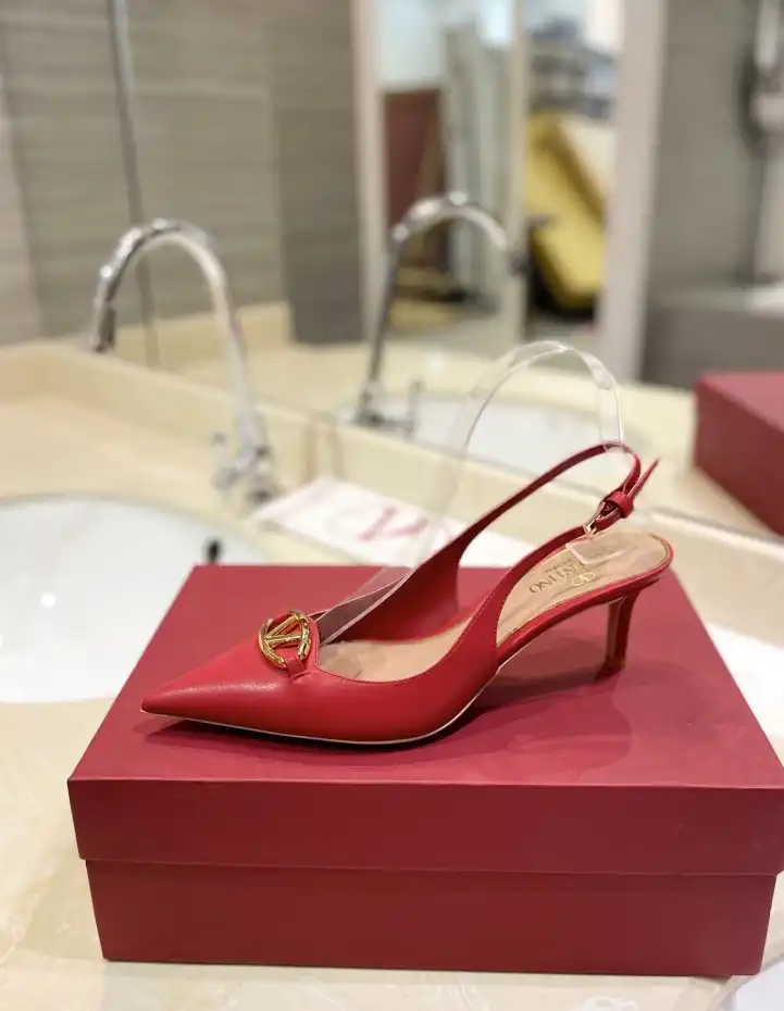 hype Valentino High Heels