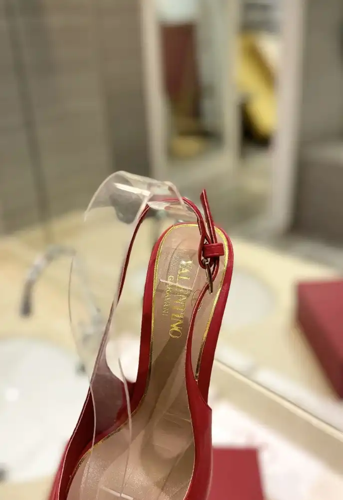 hype Valentino High Heels