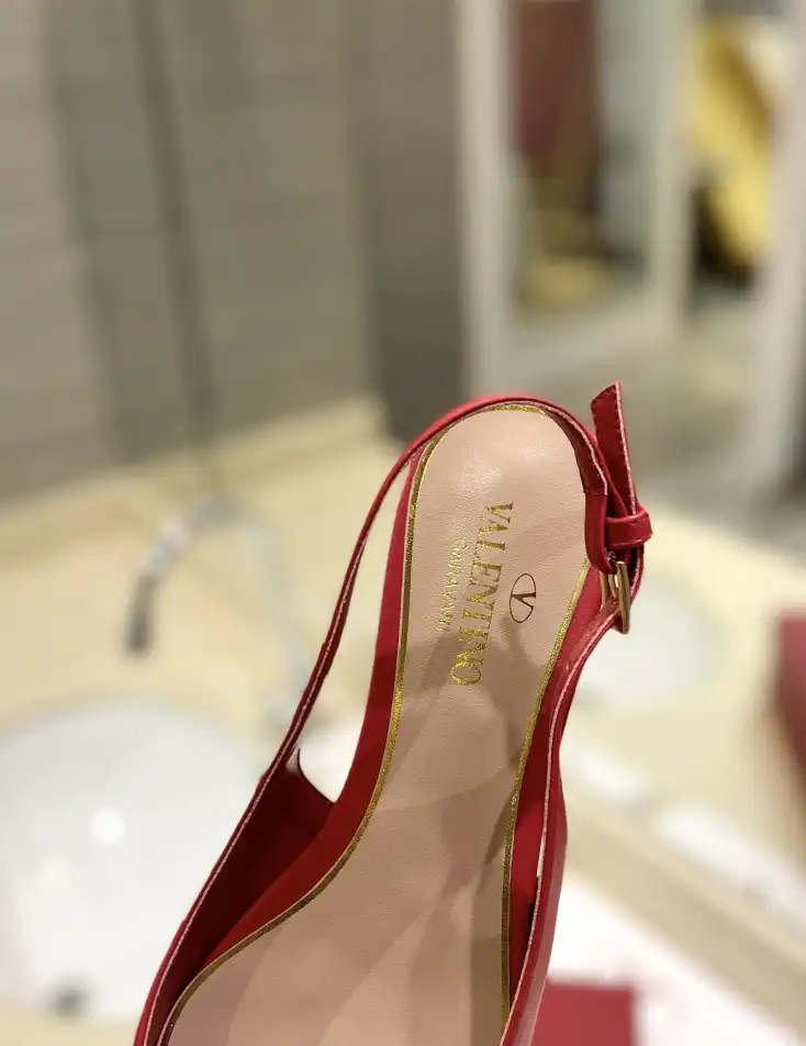 hype Valentino High Heels