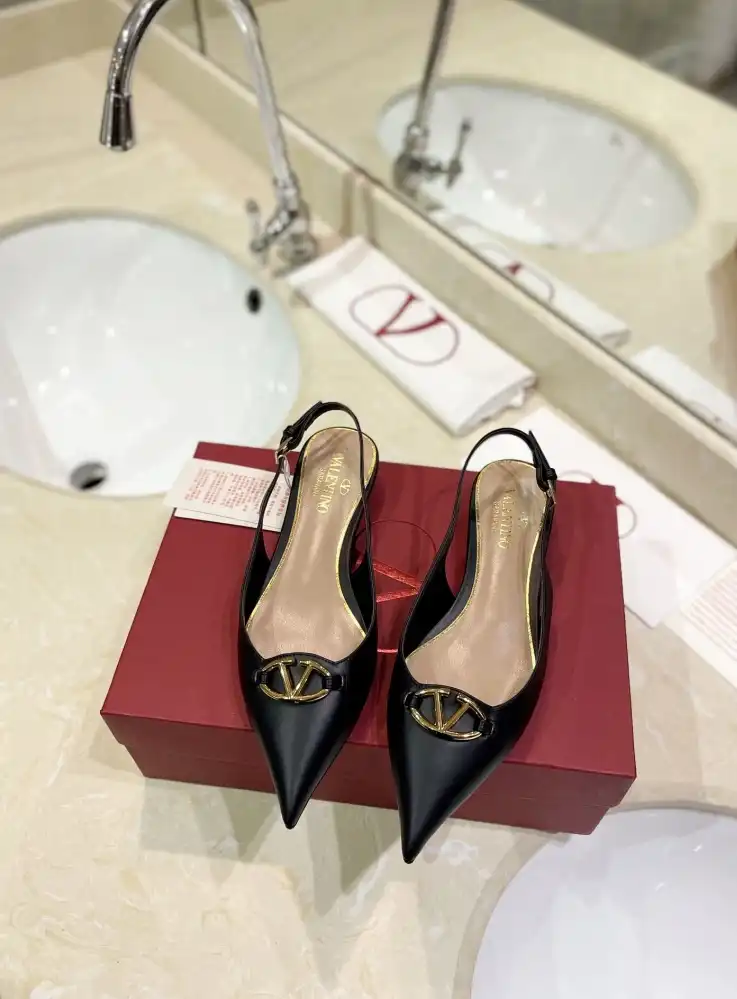 hype Valentino High Heels