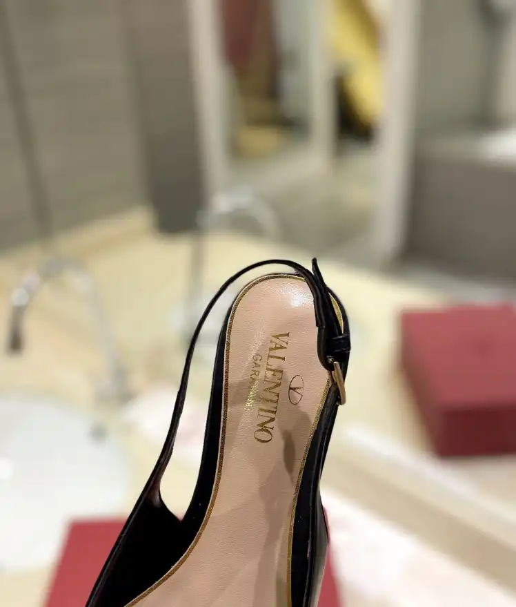 hype Valentino High Heels