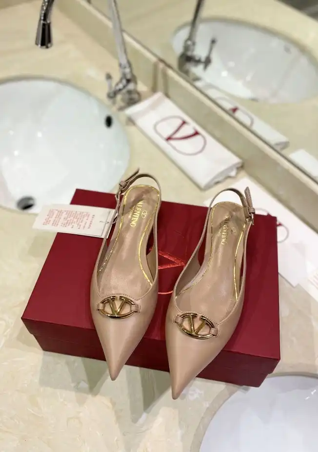 hype Valentino High Heels