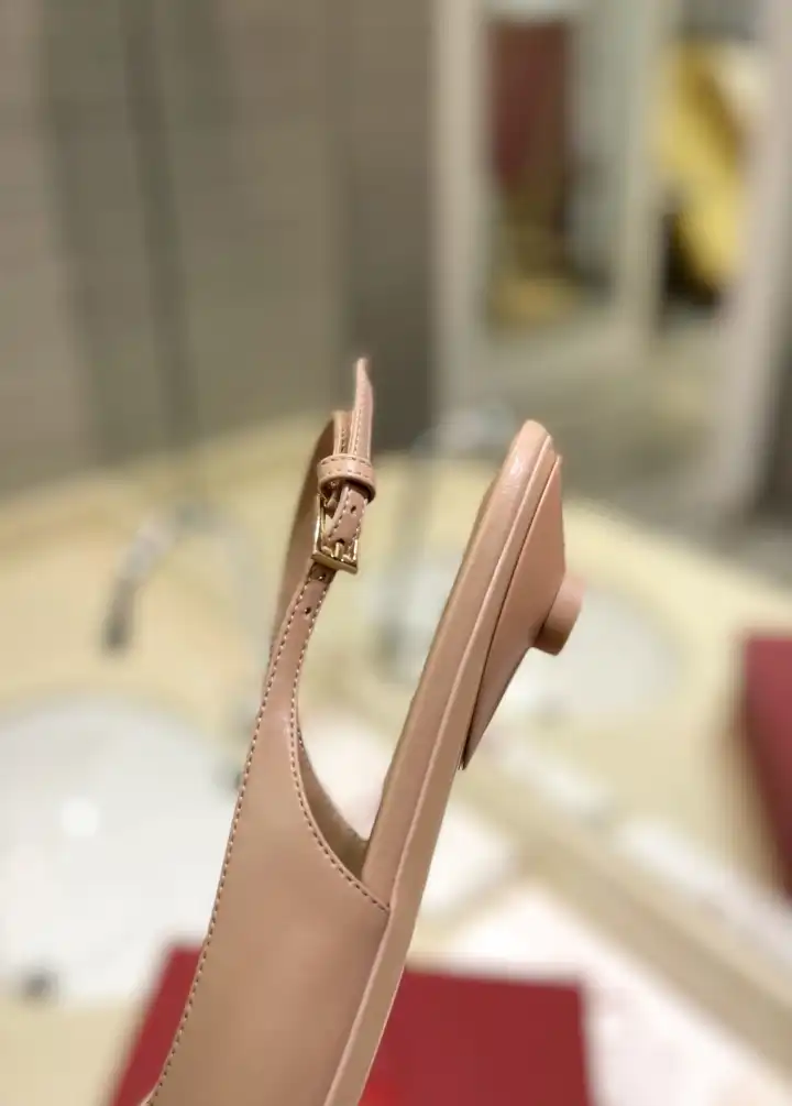 hype Valentino High Heels