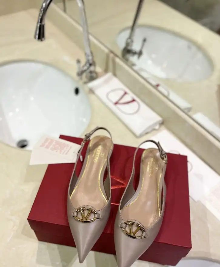 hype Valentino High Heels