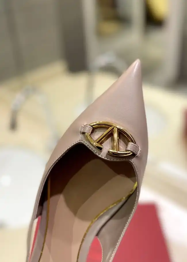 hype Valentino High Heels