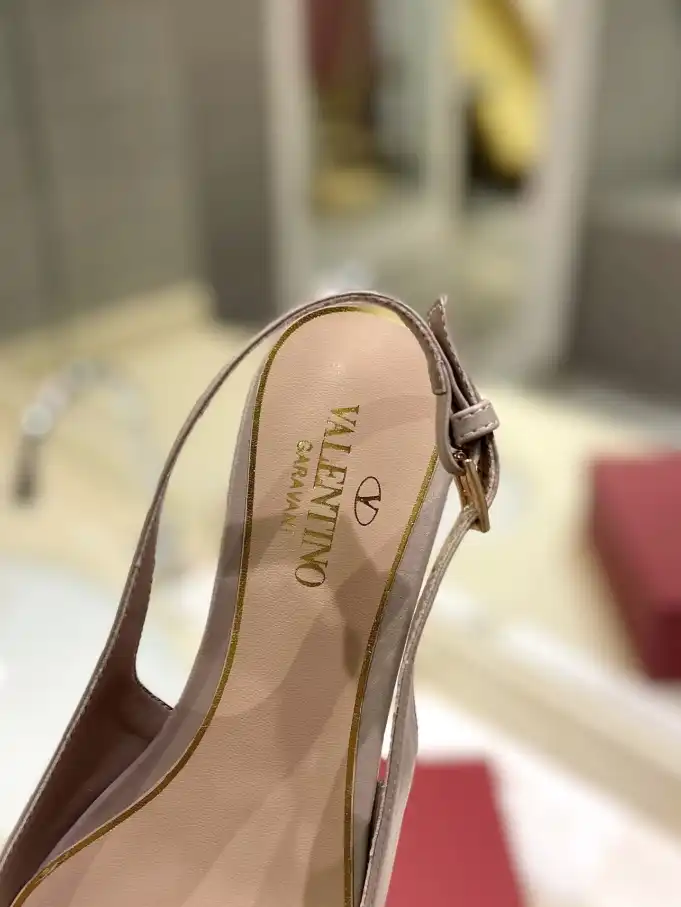 hype Valentino High Heels