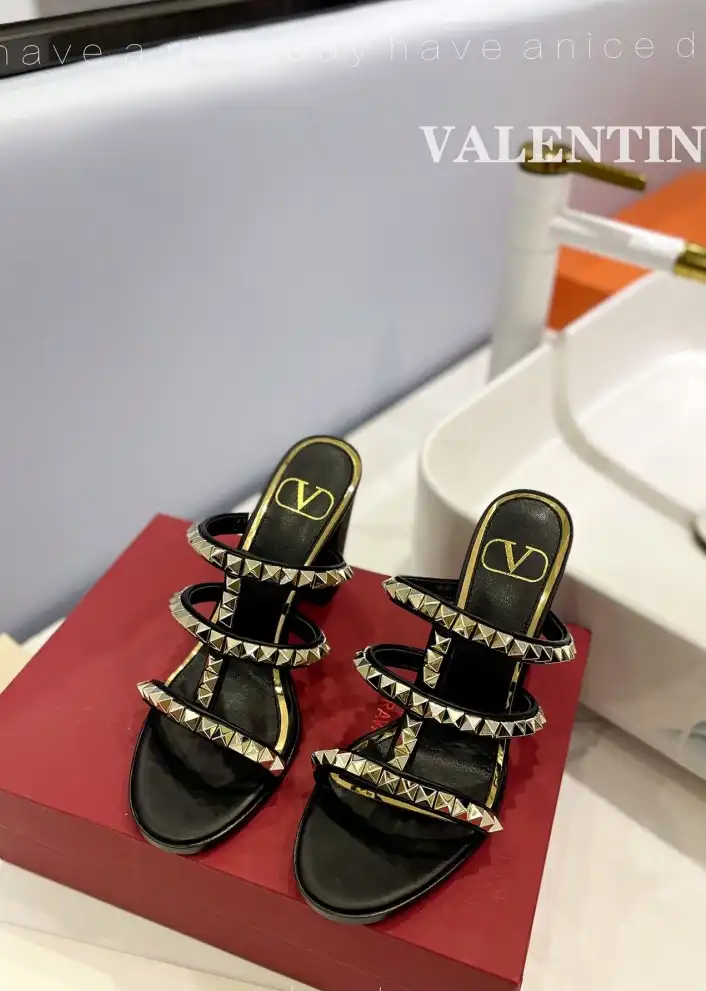 hype Valentino Slippers