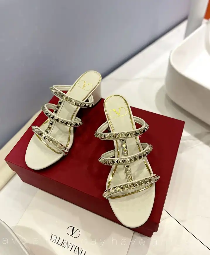 hype Valentino Slippers