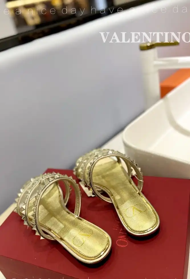 hype Valentino Slippers