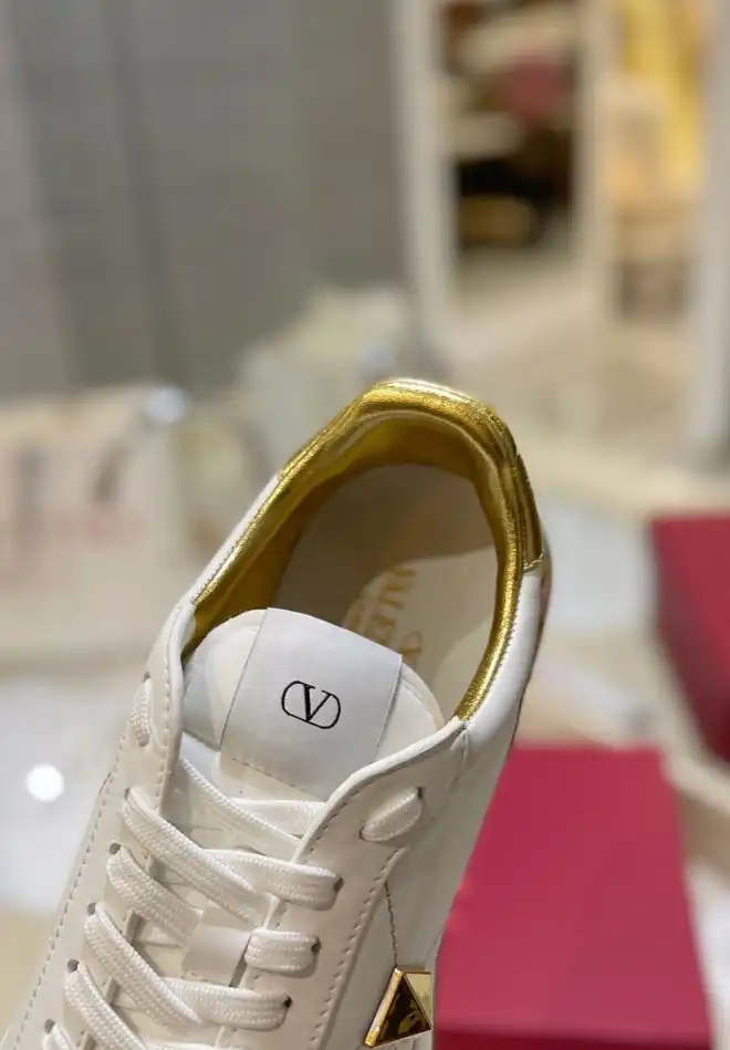 hype Valentino Casual Shoes