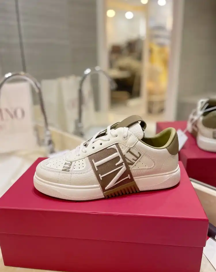 hype Valentino Casual Shoes