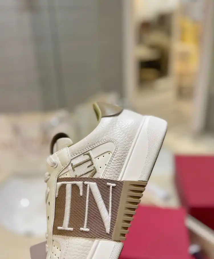 hype Valentino Casual Shoes