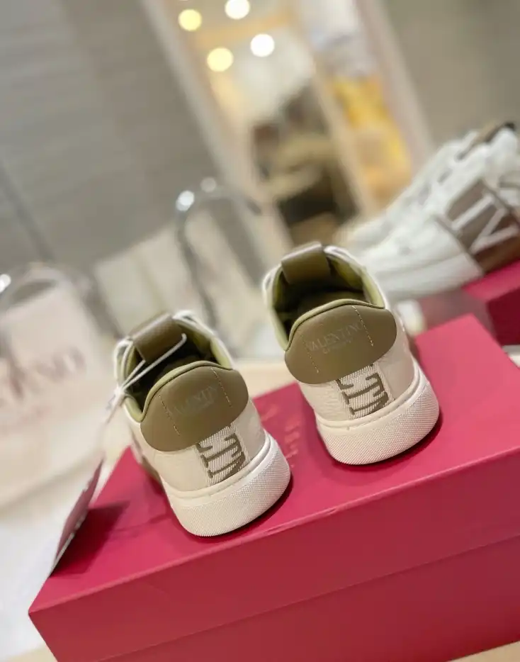 hype Valentino Casual Shoes