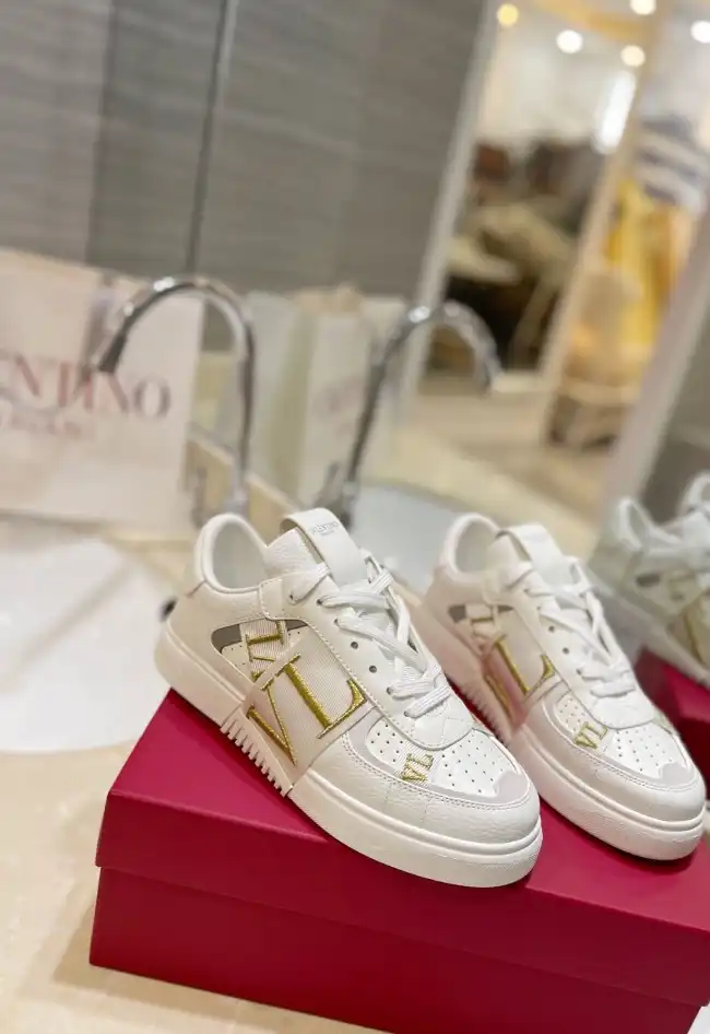 hype Valentino Casual Shoes