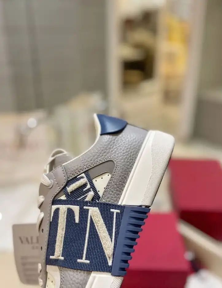 hype Valentino Casual Shoes