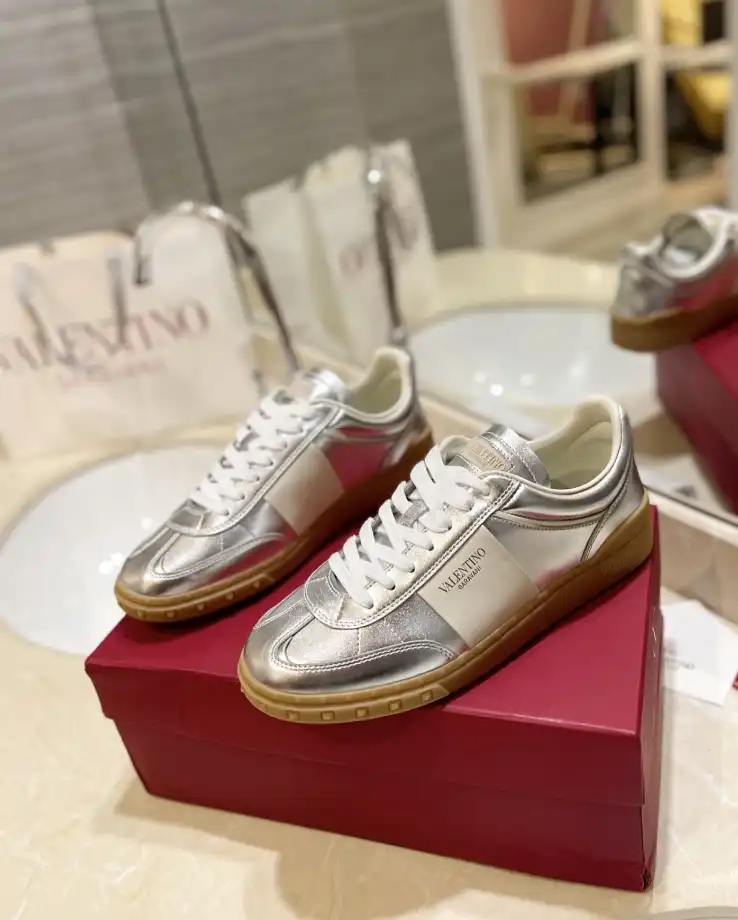 hype Valentino Casual Shoes