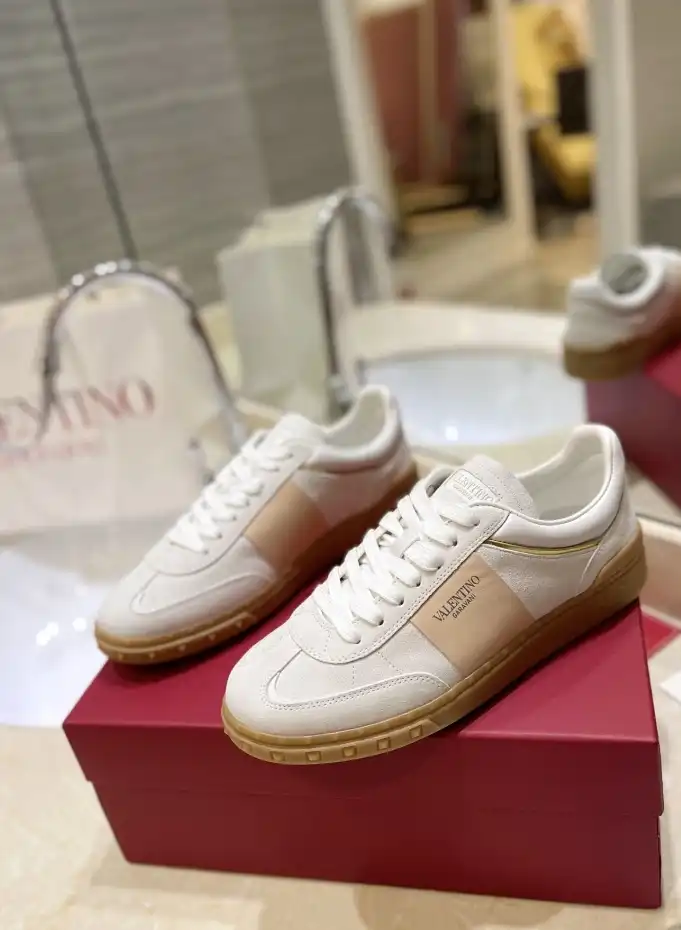 hype Valentino Casual Shoes