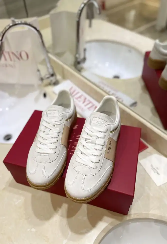 hype Valentino Casual Shoes