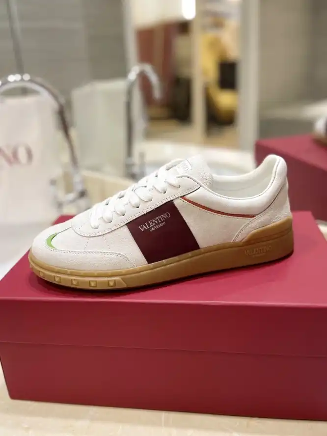 hype Valentino Casual Shoes