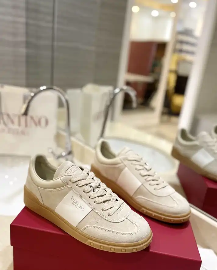 hype Valentino Casual Shoes