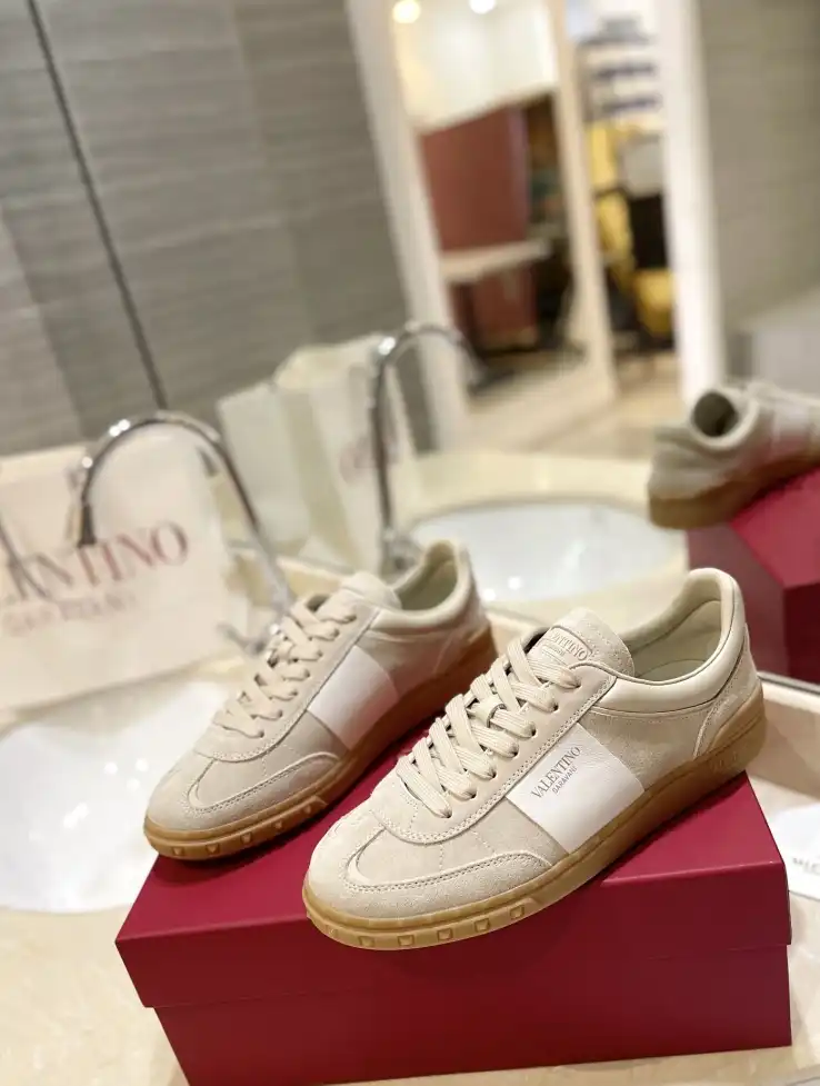 hype Valentino Casual Shoes